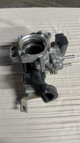 Toyota yaris throttle body - yaris,
