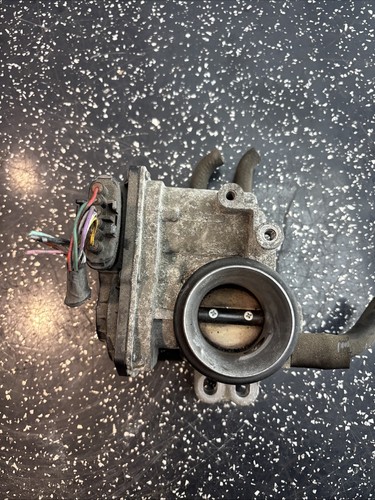Toyota yaris throttle body - toyota,